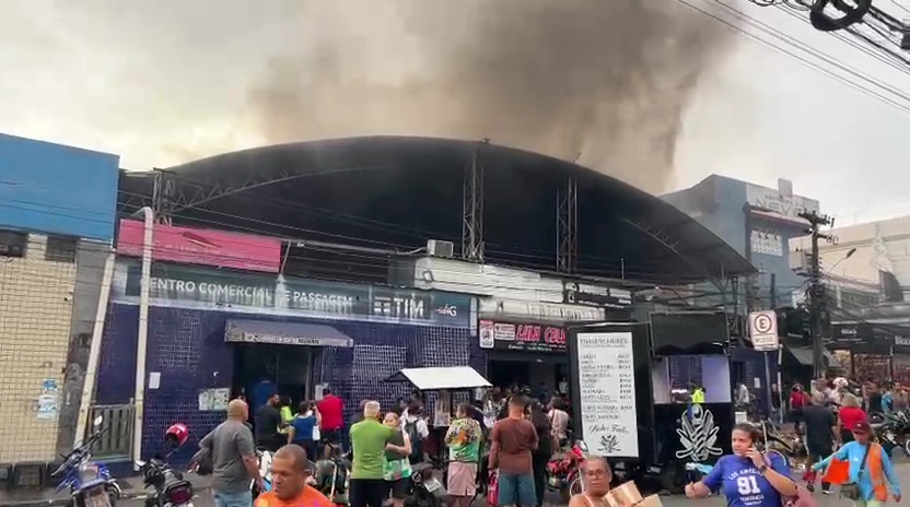 Testemunhas relatam desespero durante incêndio em centro comercial de João Pessoa