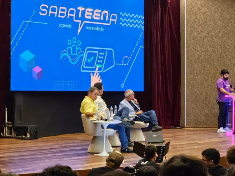 Centenas de jovens participam do SabaTEENa sabateena 2