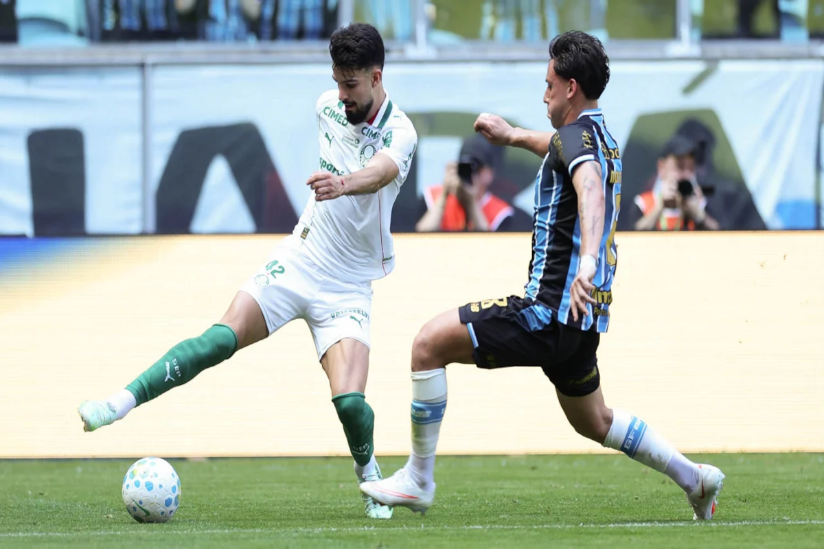 tropeço do Palmeiras abre caminho para o Mengão disparar na liderança!