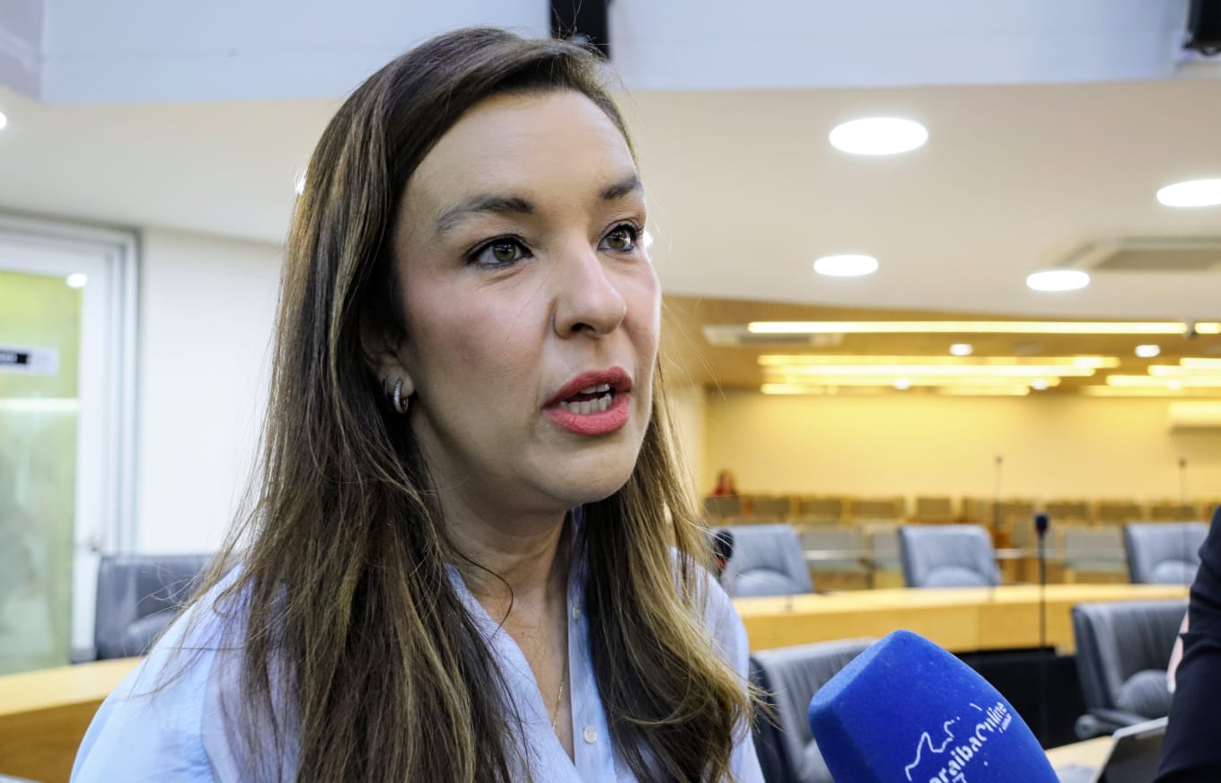 Deputada diz que é cedo para definir futuro da oposição na ALPB