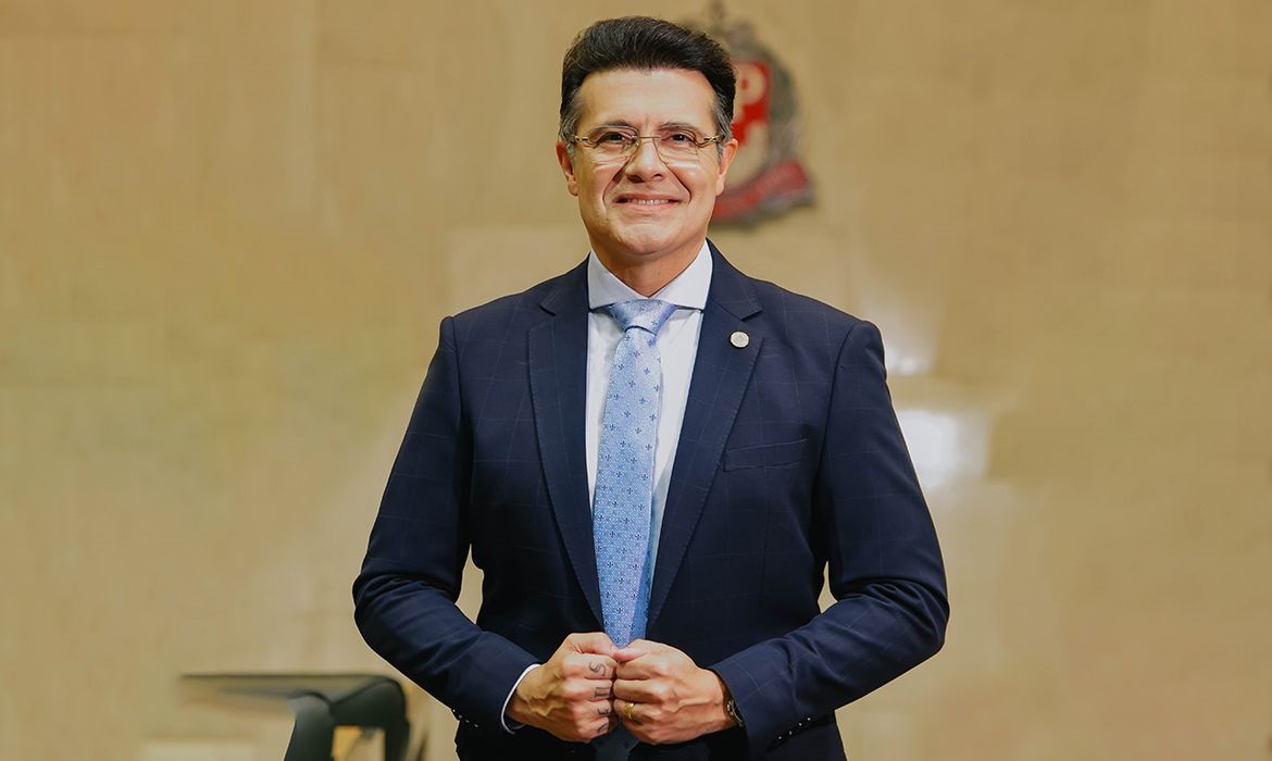 Deputado do PL é detido após disparar arma de fogo em bar