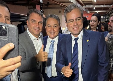 Efraim e deputados articulam com Flávio estratégias para o 2º turno na Paraíba