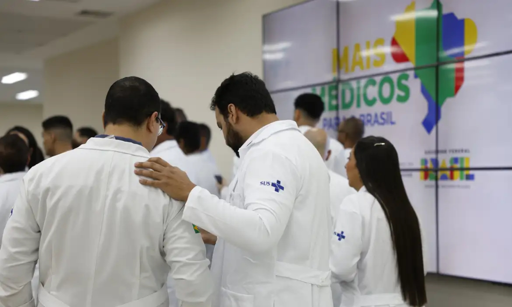 Médico defende exame de proficiência para recém-formados e alerta para qualidade do ensino