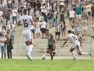 Imagem em destaque de Treze vence o Ferroviário e entra na zona de classificação da Série D
