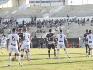 Imagem em destaque de Sob vaias da torcida, Treze perde para o Central e segue fora do G-4